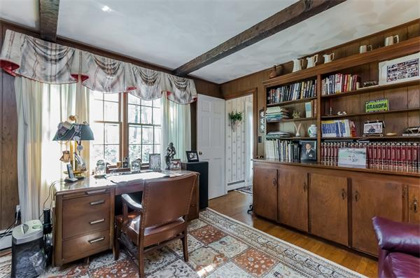 24 Hickory Hill Road Manchester, MA 01944 - Photo 9 of 19 Gallery Image 9