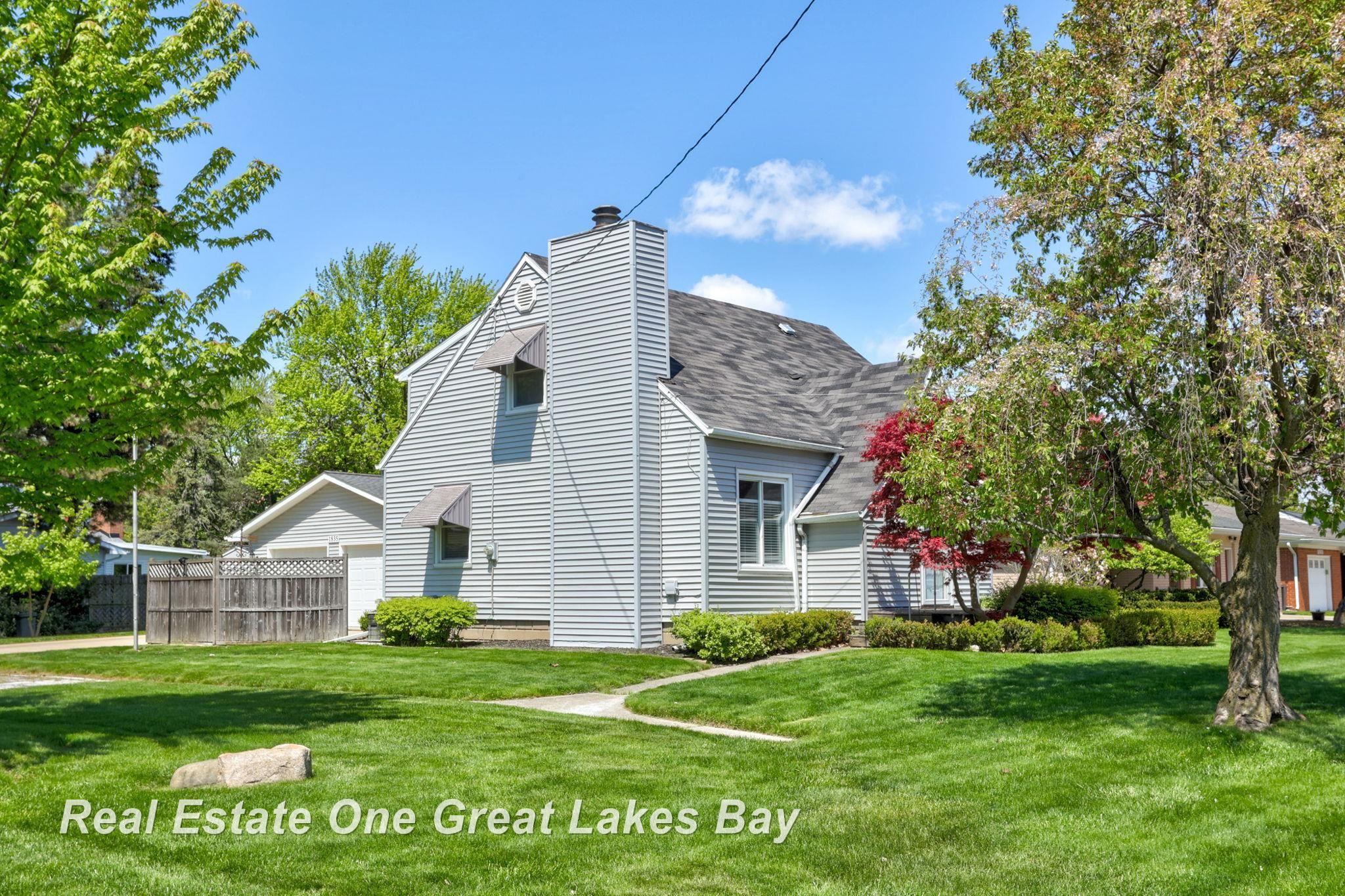 1835 Hemmeter Road Saginaw, MI 48638 - Photo 3 of 49 Gallery Image 3