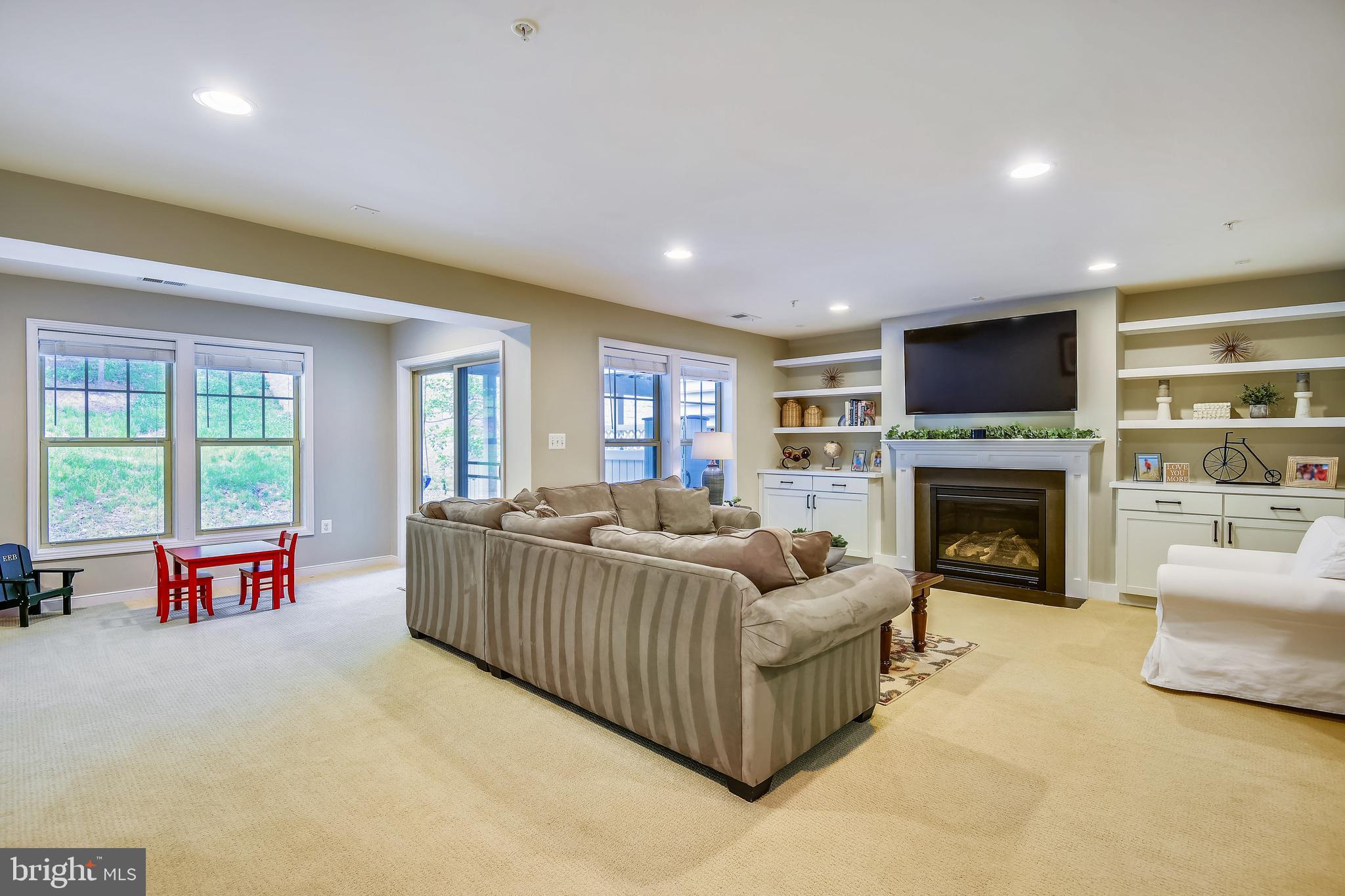 108 Merrimack Way Arnold, MD 21012 - Photo 26 of 35 Built-in and fireplace