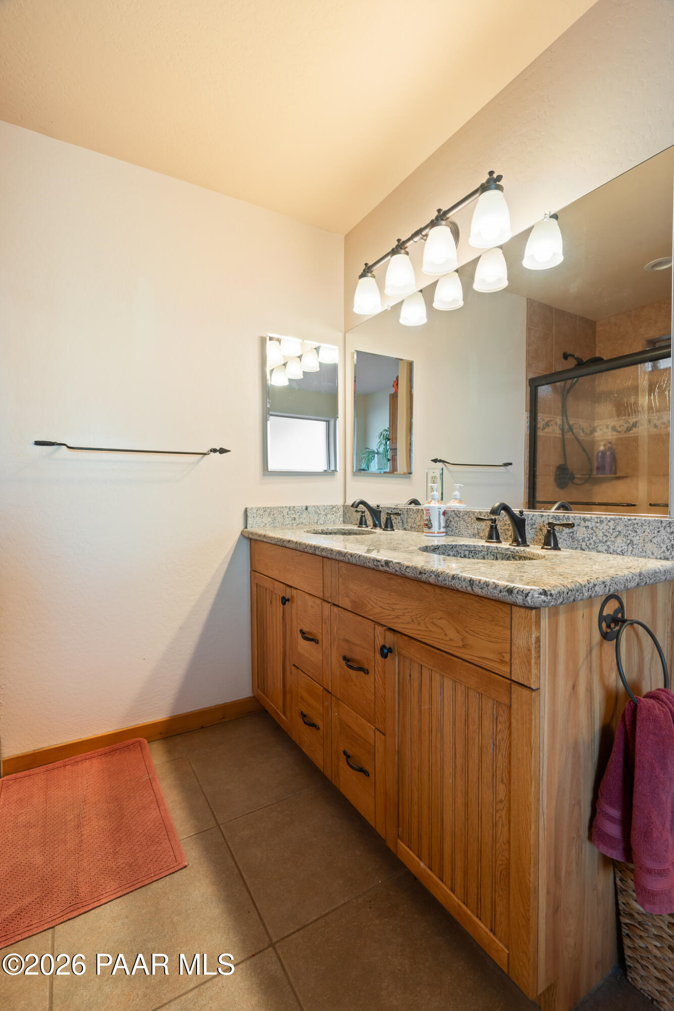 16250 North Riding Horse Road Chino Valley, AZ 86323 - Photo 13 of 39 Primary Suite - 16250 Riding Horse