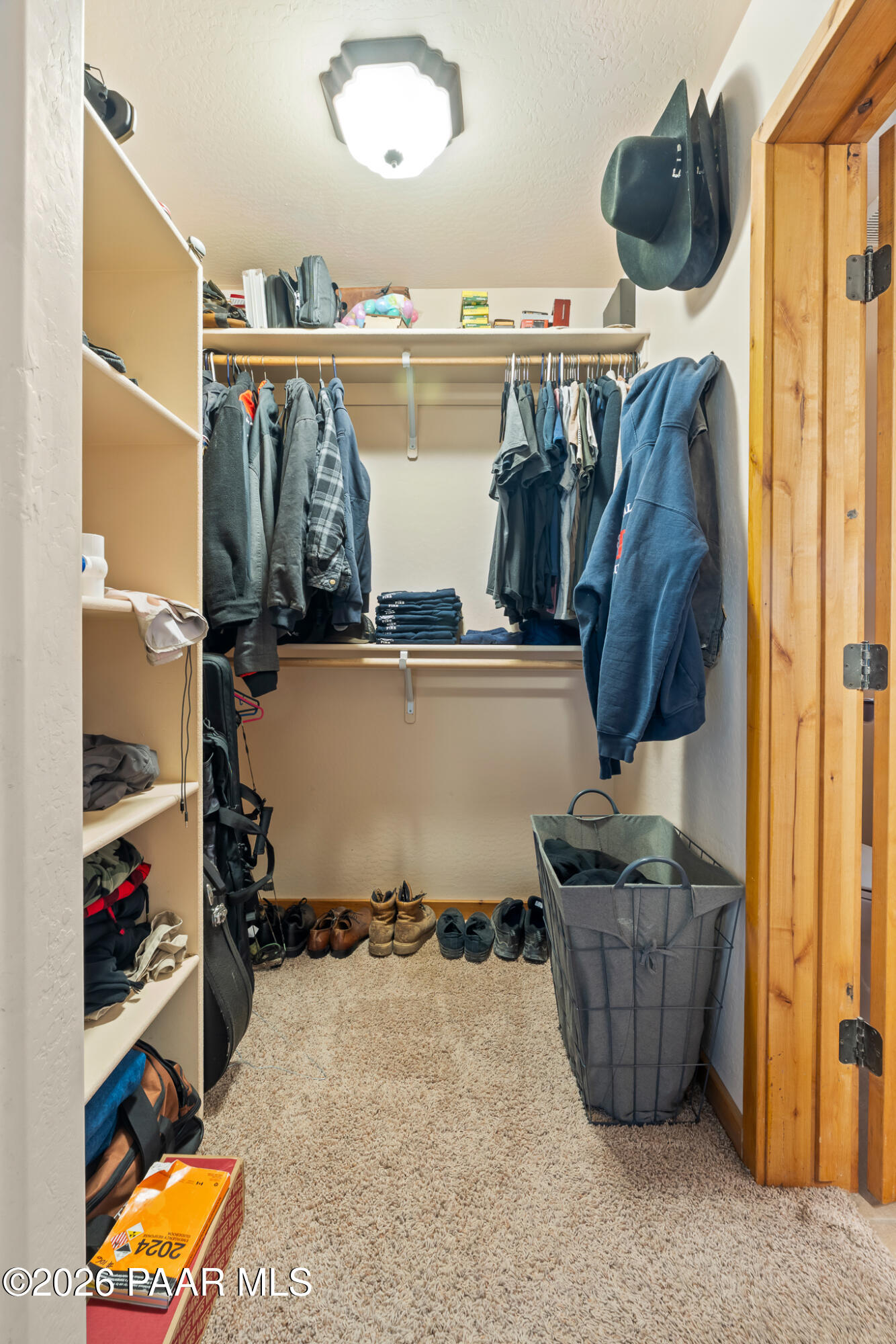 16250 North Riding Horse Road Chino Valley, AZ 86323 - Photo 14 of 39 Primary Suite - 16250 Riding Horse