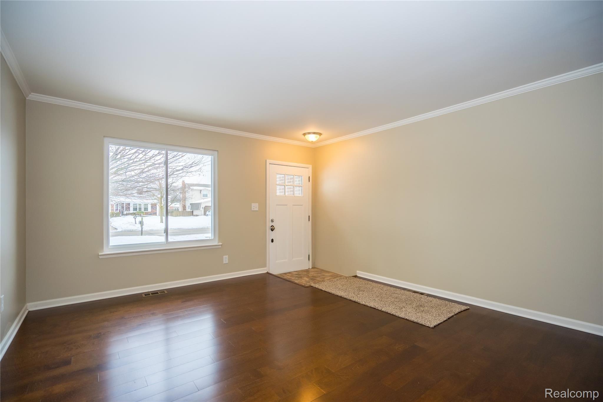 42278 Hanford Road Canton, MI 48187 - Photo 34 of 79 DSC09676.jpg