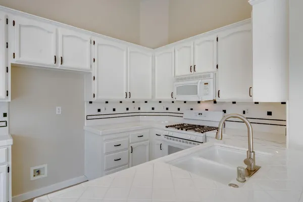 $570,000 | 208 Fremantle Court, Roseville, CA 95747