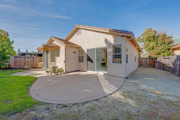 $570,000 | 208 Fremantle Court, Roseville, CA 95747