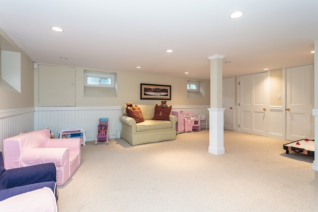 33 Horace Road Belmont, MA 02478 - Photo 13 of 20 Gallery Image 13
