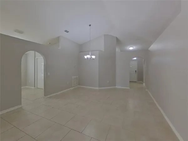 $2,349 | Undisclosed Address, Ruskin, FL 33570