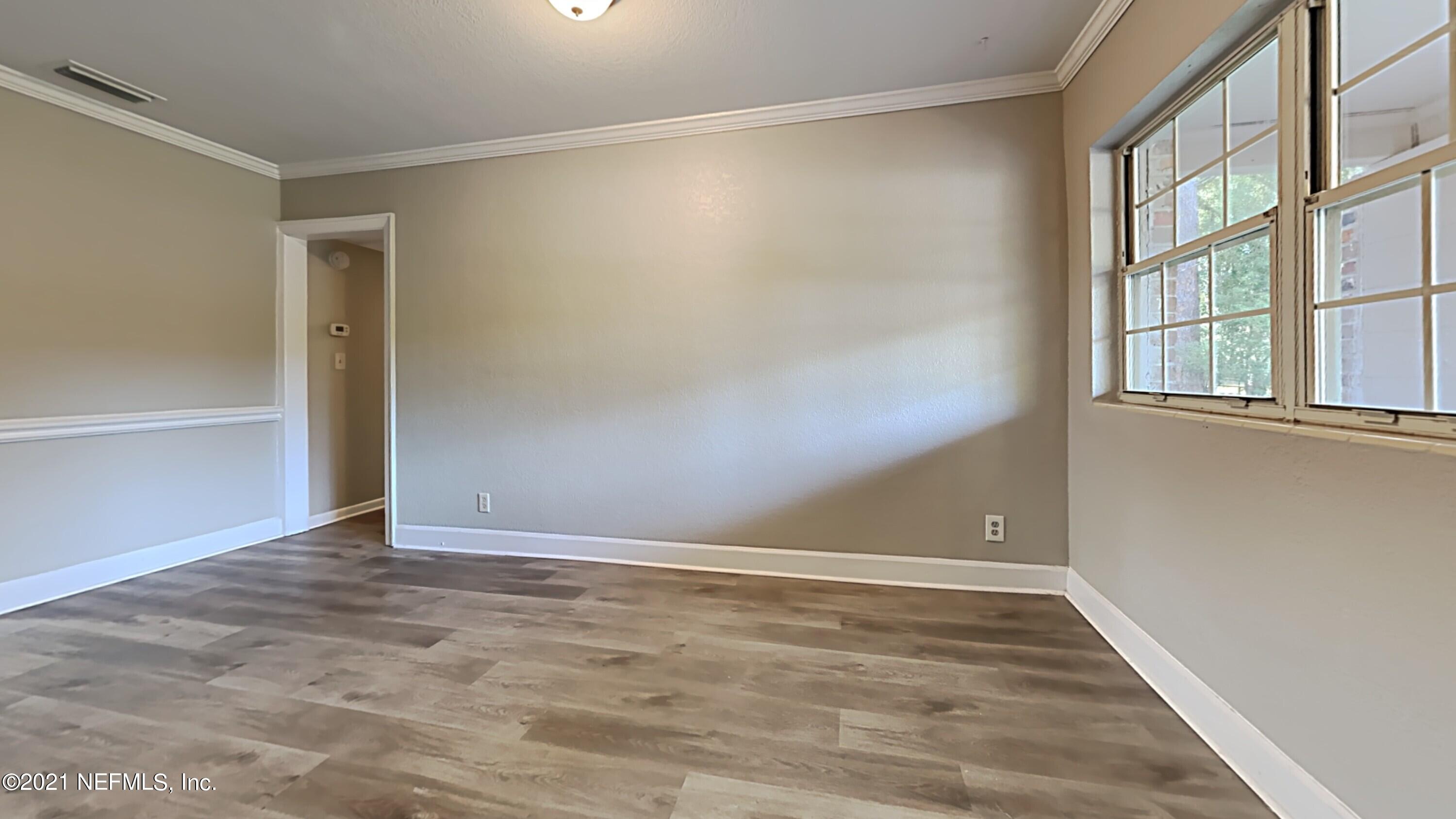 5618 Bagnal Road Jacksonville, FL 32205 - Photo 4 of 17 3_Image_qRolLfjeLh