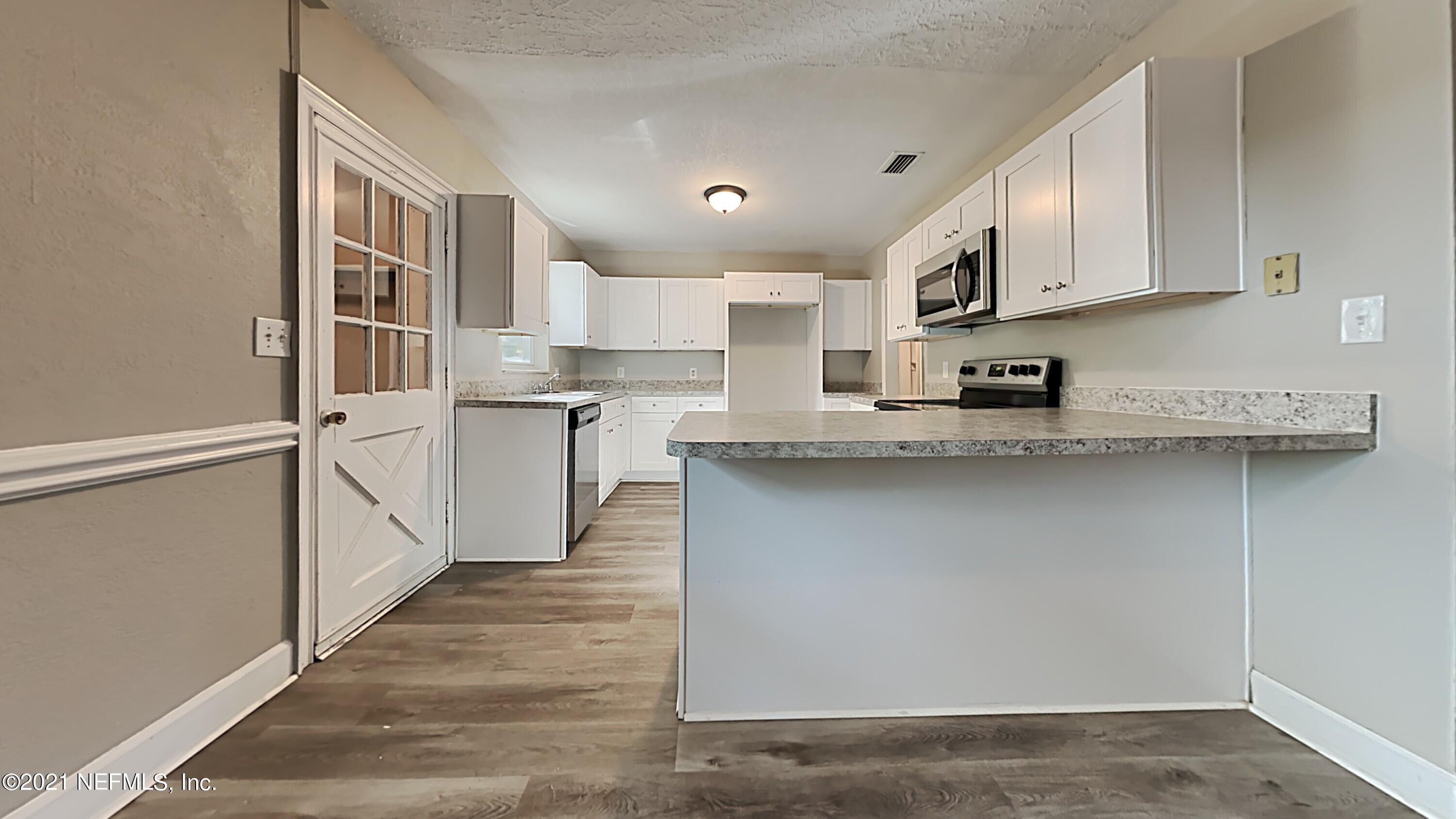 5618 Bagnal Road Jacksonville, FL 32205 - Photo 6 of 17 5_Image_u8nYbaIZYu