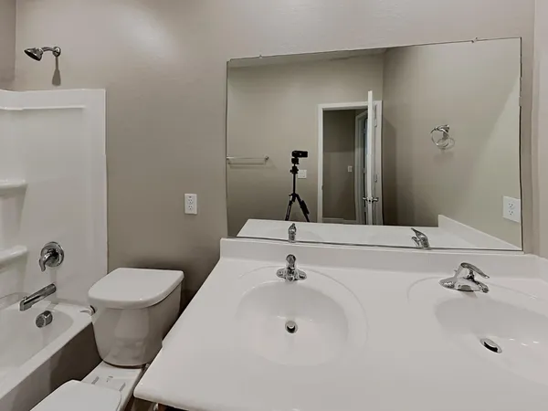 $2,005 | 40481 West Jenna Lane, Maricopa, AZ 85138