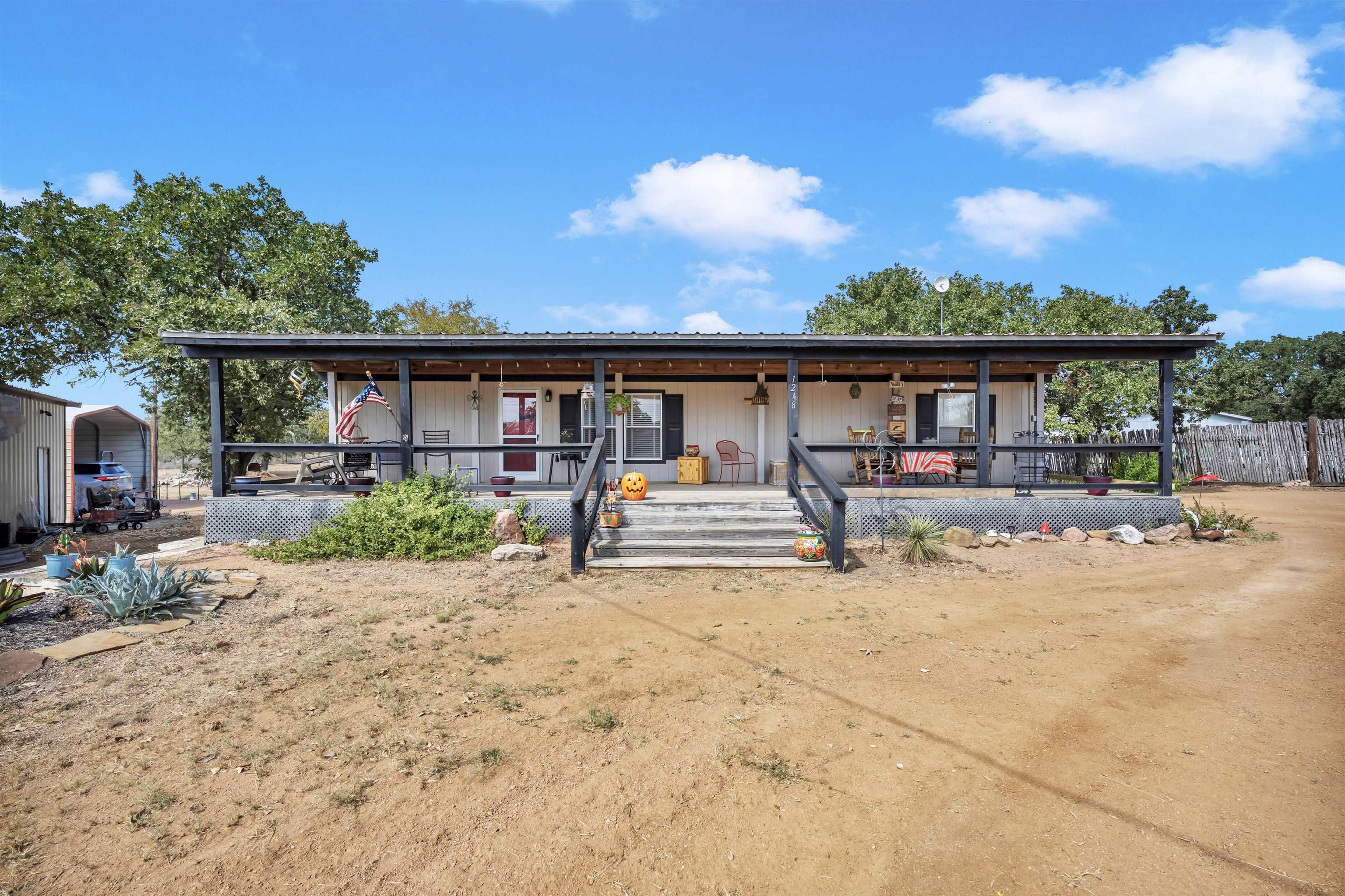 1248 Steen Road Kingsland, TX 78639 - Photo 25 of 34 Gallery Image 25