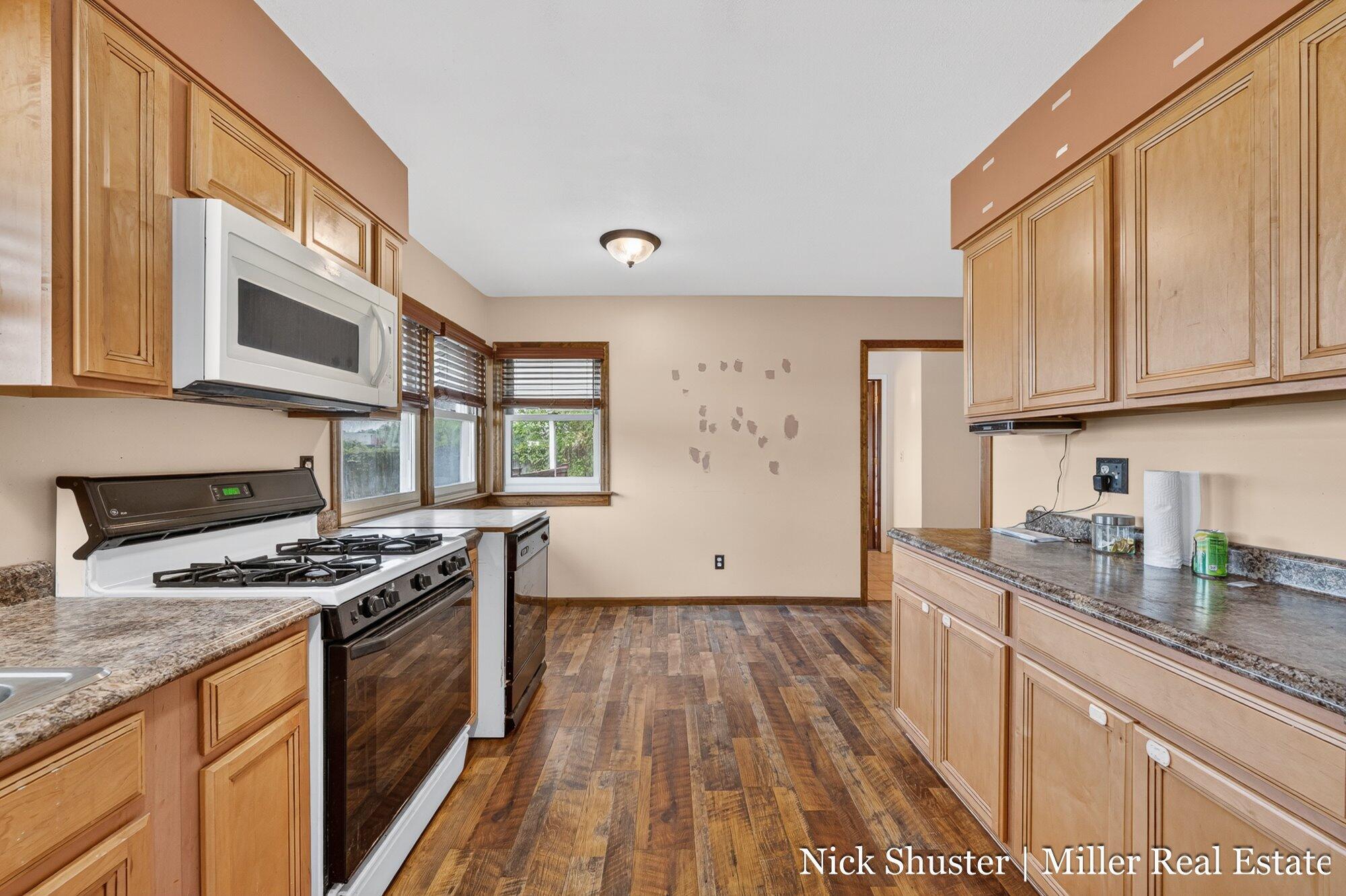 5375 Lansing Road Potterville, MI 48876 - Photo 5 of 46 48-WMlansingrdreshoot-6