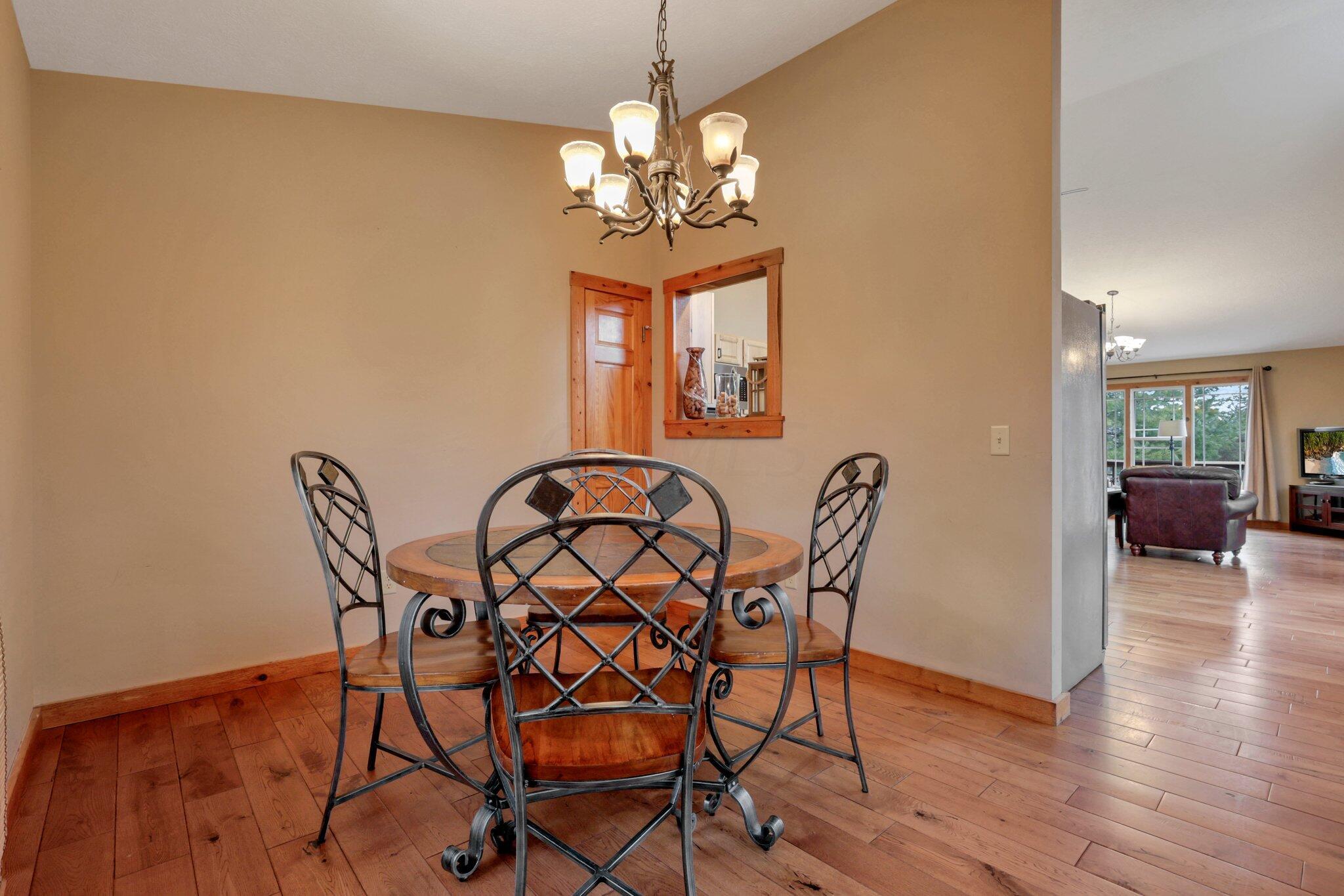 18397 Goat Run Honey Fork Road Logan, OH 43138 - Photo 20 of 65 Dining Room