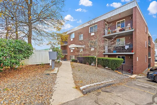 $190,000 | 35 High Street, Unit 9, Marlborough, MA 01752