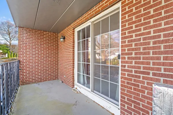 $190,000 | 35 High Street, Unit 9, Marlborough, MA 01752