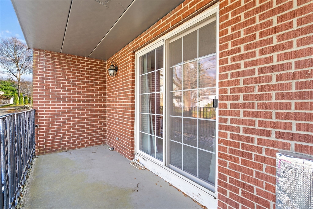 35 High Street, Unit 9 Marlborough, MA 01752 - Photo 7 of 25 a view of a building