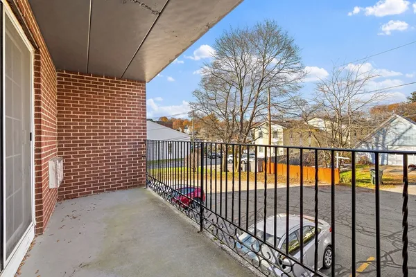 $190,000 | 35 High Street, Unit 9, Marlborough, MA 01752