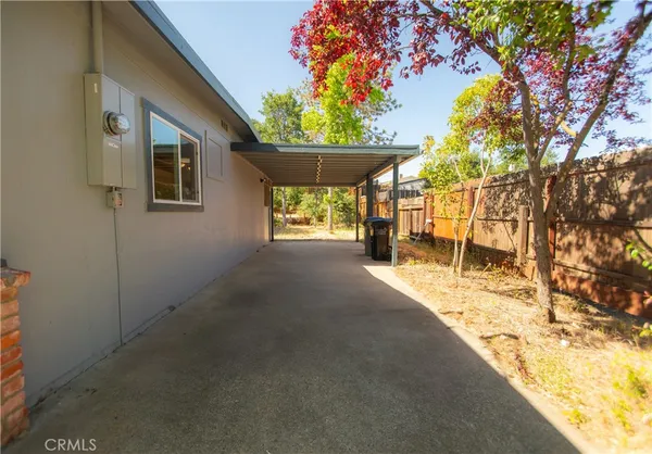 $285,000 | 940 6th Street, Lakeport, CA 95453