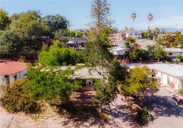 $285,000 | 940 6th Street, Lakeport, CA 95453