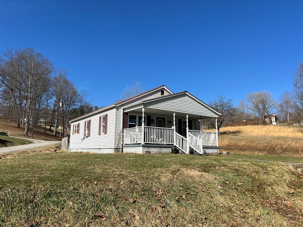 236 Plum Grove Road Greenup, KY 41144 - Photo 7 of 33 Gallery Image 7
