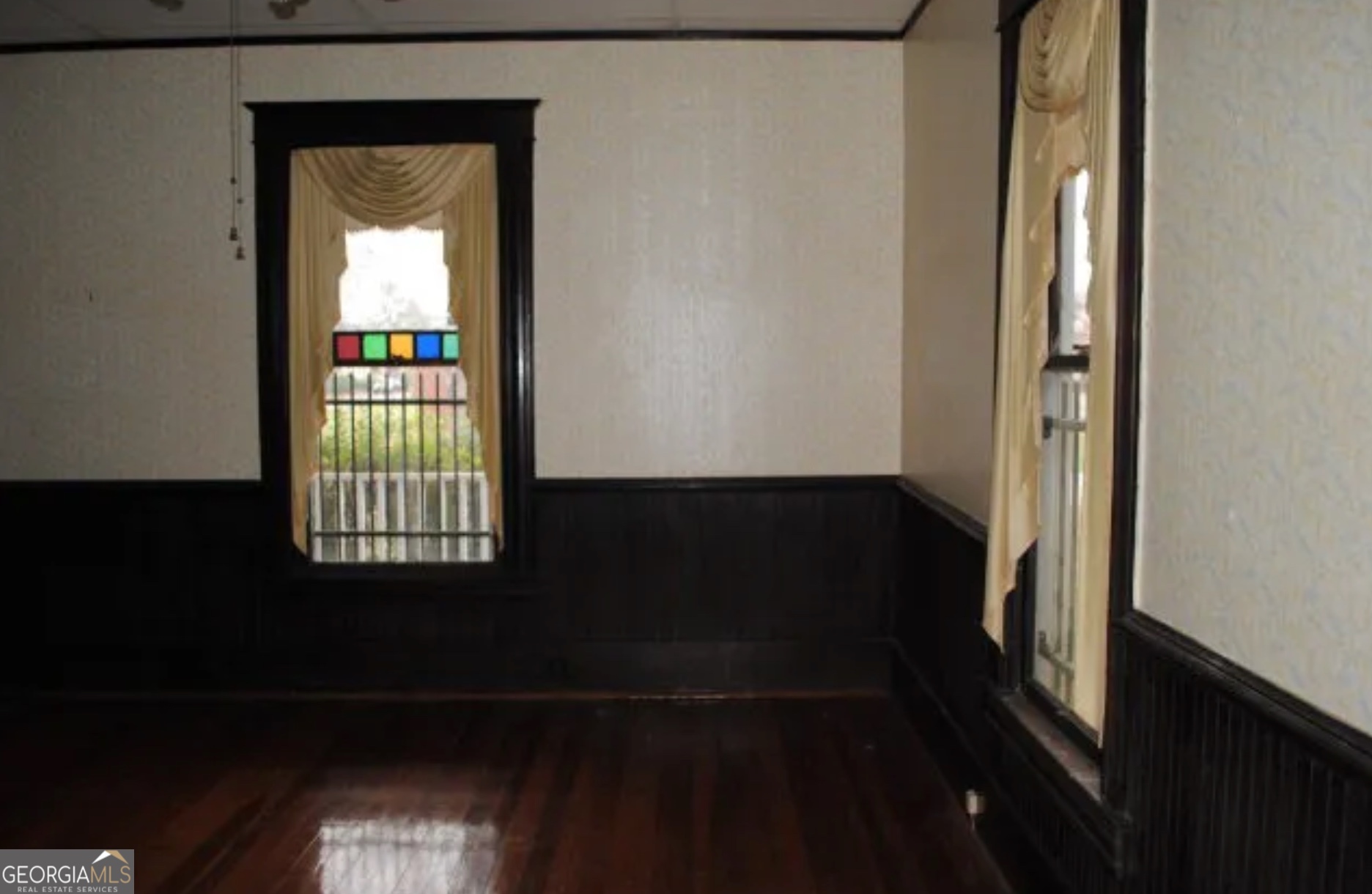 516 West Altamaha Street Fitzgerald, GA 31750 - Photo 8 of 17 a view of walk in closet