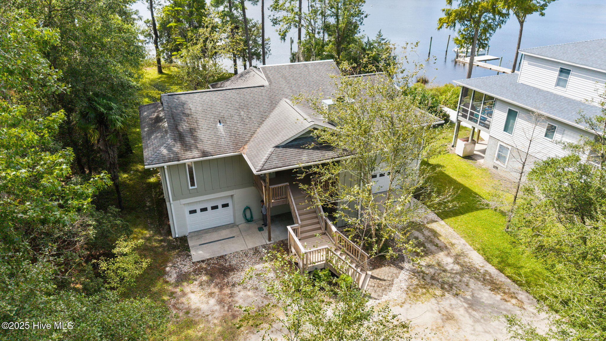 5504 Gondolier Drive New Bern, NC 28560 - Photo 32 of 87 8-web-or-mls-DJI_20251003131359_0131_D