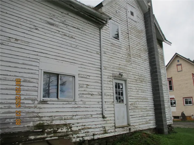 $60,000 | 6 Alexander Street, Unit 1, Avoca, NY 14809