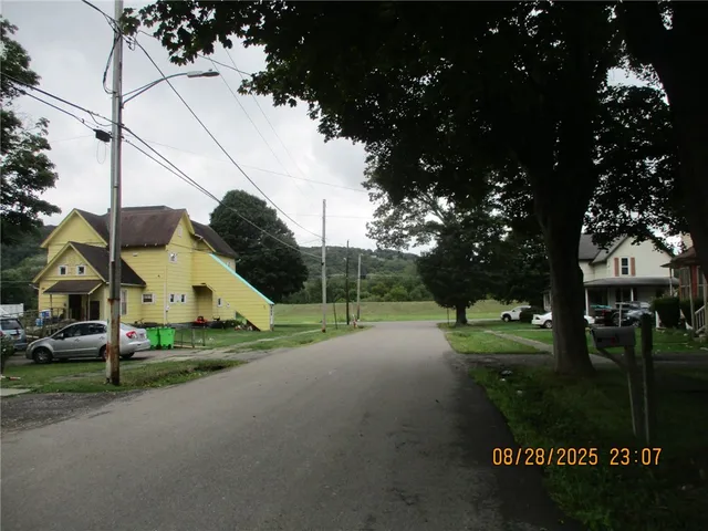 $60,000 | 6 Alexander Street, Unit 1, Avoca, NY 14809