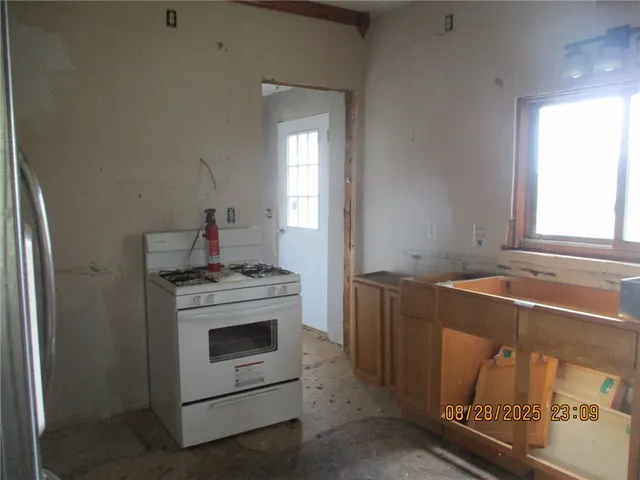 $60,000 | 6 Alexander Street, Unit 1, Avoca, NY 14809