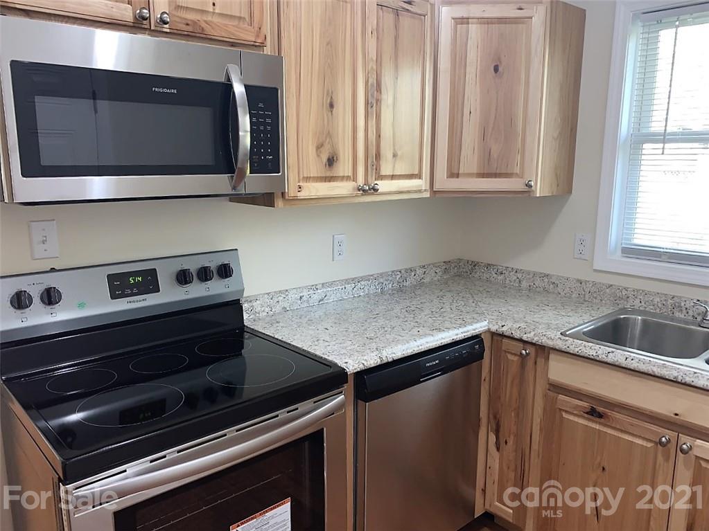 417 Neely Road Brevard, NC 28712 - Photo 10 of 28 Gallery Image 10