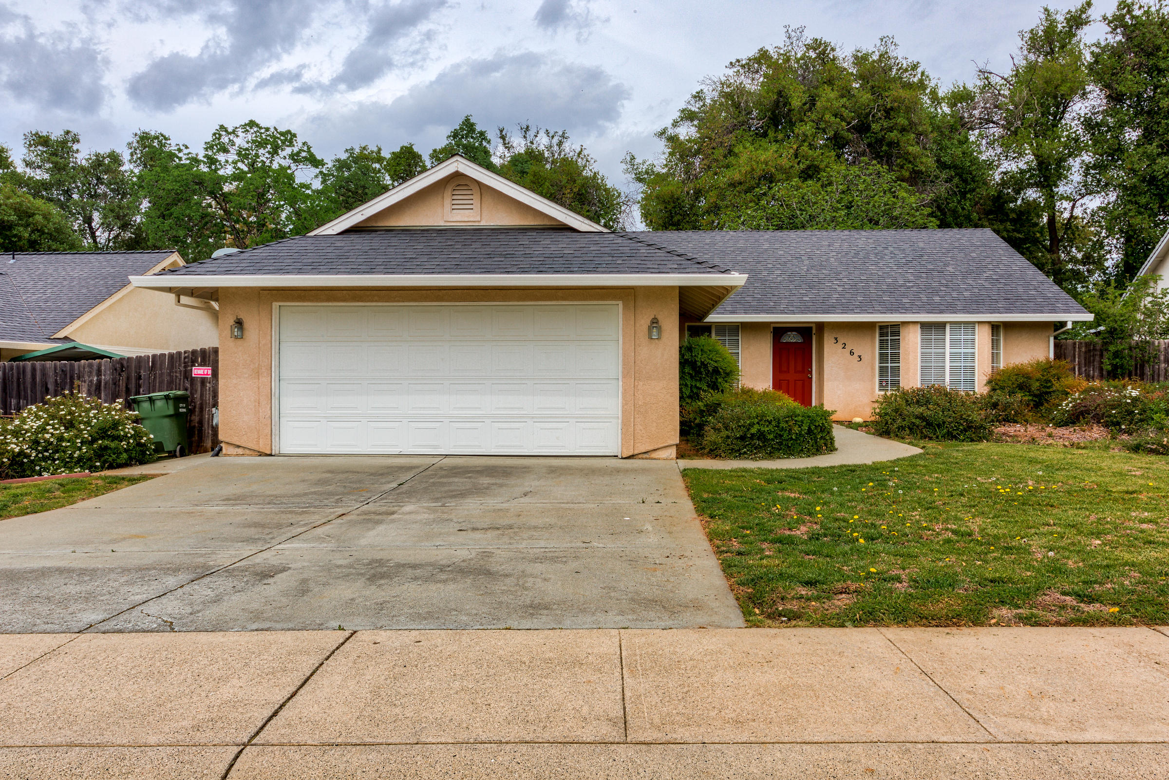 3263 Lawrence Road Redding, CA 96002 - Photo 1 of 32 Front