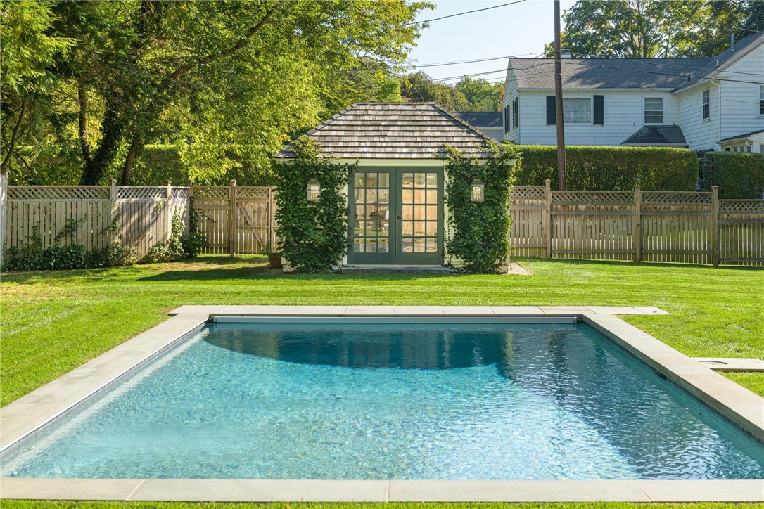 11 Chachapacasset Road Barrington, RI 02806 - Photo 21 of 31