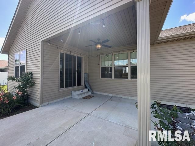 2000 West Rd Drive Springfield, IL 62711 - Photo 25 of 38