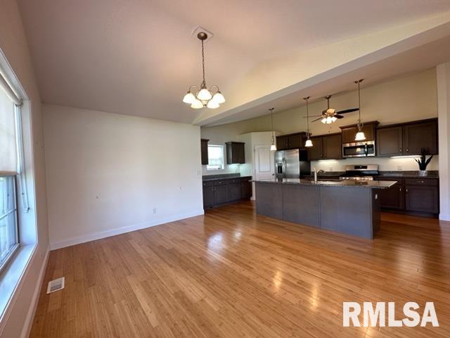 2000 West Rd Drive Springfield, IL 62711 - Photo 4 of 38