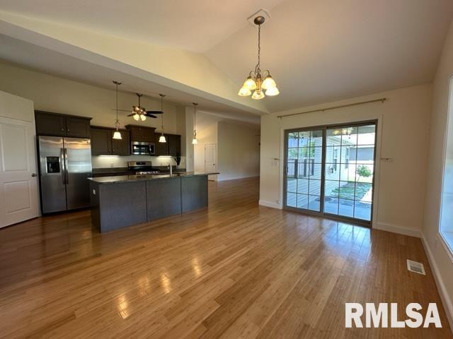 2000 West Rd Drive Springfield, IL 62711 - Photo 5 of 38