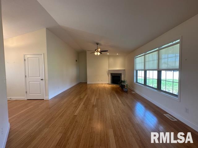 2000 West Rd Drive Springfield, IL 62711 - Photo 10 of 38