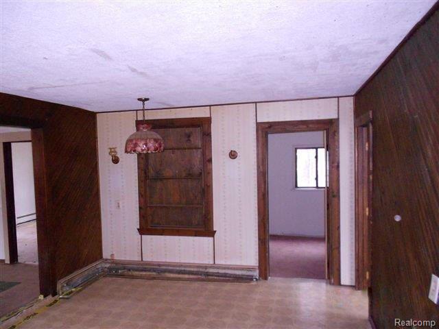 3997 Sutton Road Dryden, MI 48428 - Photo 3 of 10 3997 Sutton Rd 009.jpg