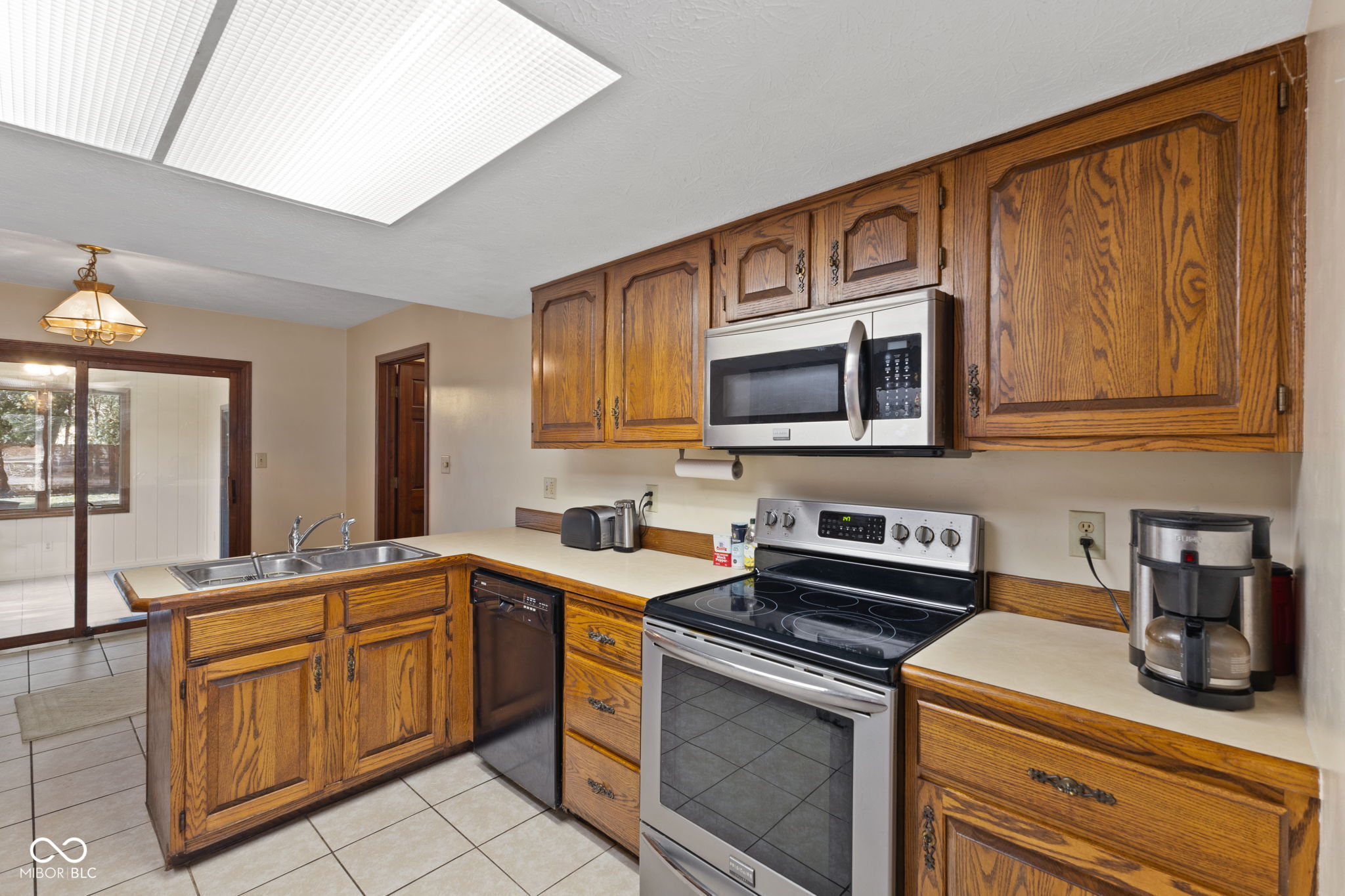 252 North Raceway Road Indianapolis, IN 46234 - Photo 12 of 32 Gallery Image 12