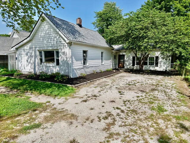 $259,000 | 4833 Pennsylvania Street, Clayton, IN 46118