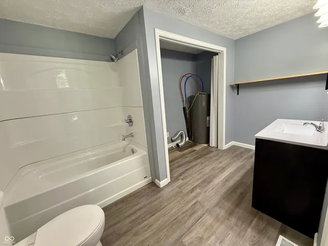 $259,000 | 4833 Pennsylvania Street, Clayton, IN 46118