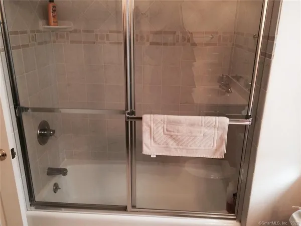 $3,300 | 57 Harbor Avenue, Madison, CT 06443