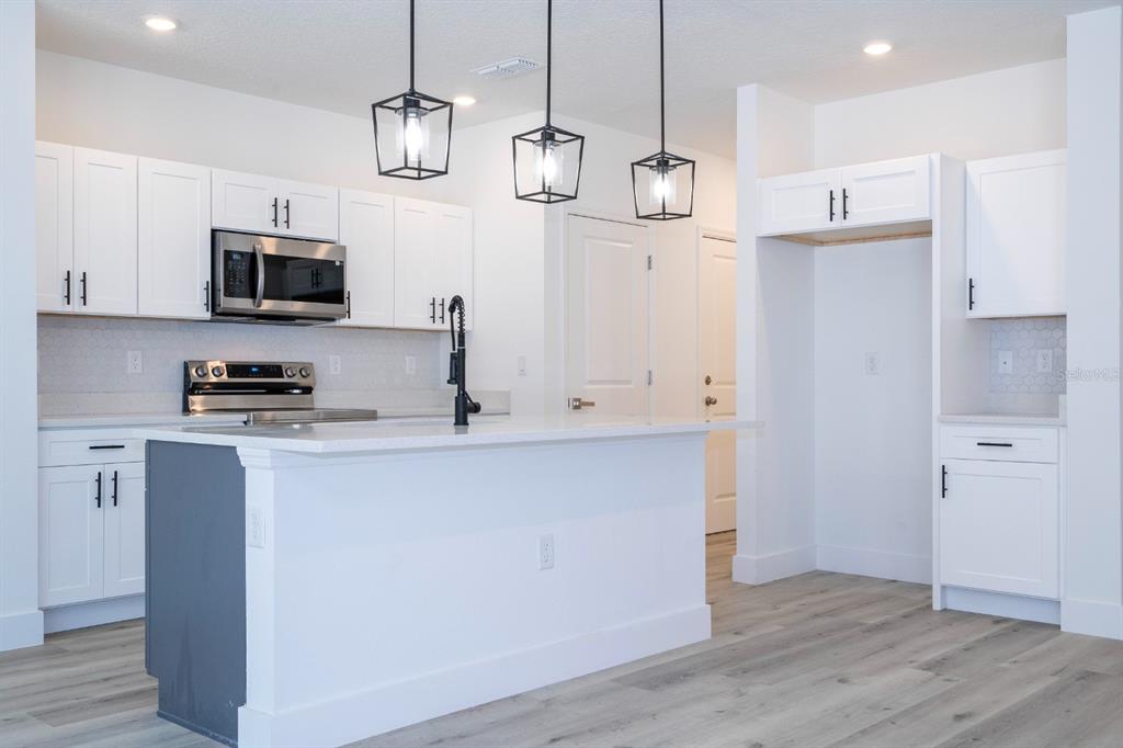 3737 Brewster Road North Port, FL 34288 - Photo 3 of 39