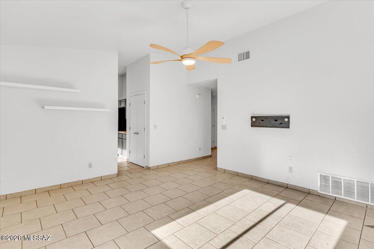 7828 South Lauder Street Tucson, AZ 85747 - Photo 7 of 46