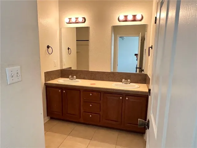 $209,500 | 421 North Dilton Street, Metairie, LA 70003