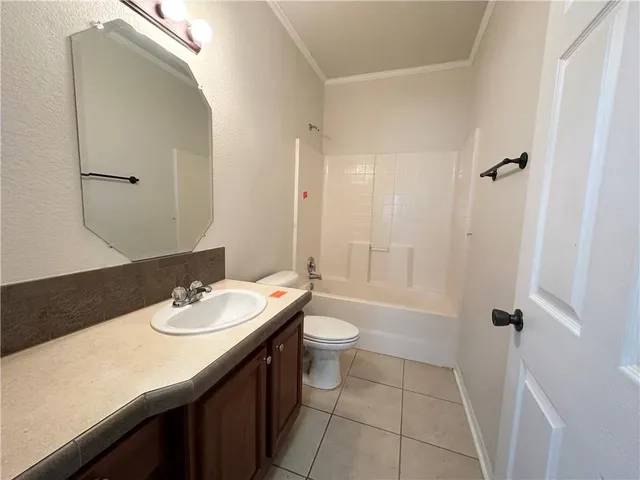 $209,500 | 421 North Dilton Street, Metairie, LA 70003