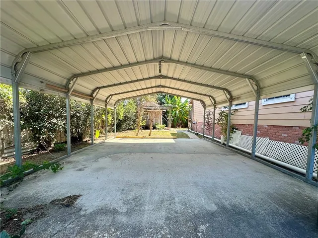 $209,500 | 421 North Dilton Street, Metairie, LA 70003