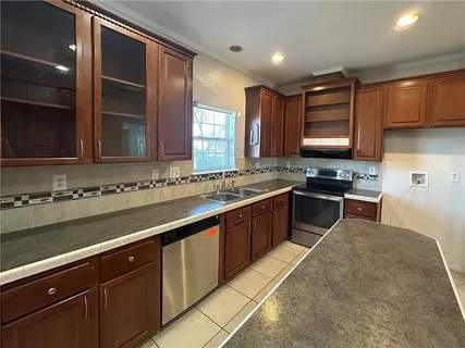 $209,500 | 421 North Dilton Street, Metairie, LA 70003