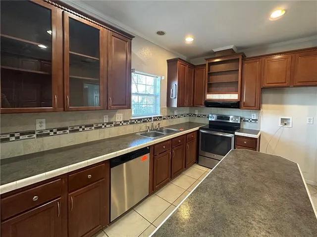 $209,500 | 421 North Dilton Street, Metairie, LA 70003