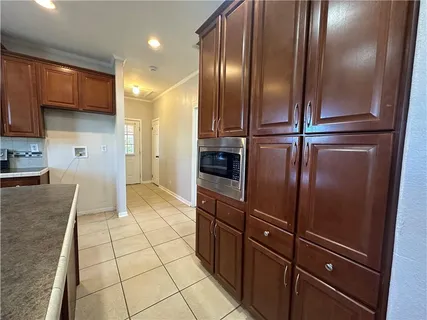 $209,500 | 421 North Dilton Street, Metairie, LA 70003