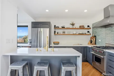 $2,395,000 | 139 Brompton Avenue, San Francisco, CA 94131