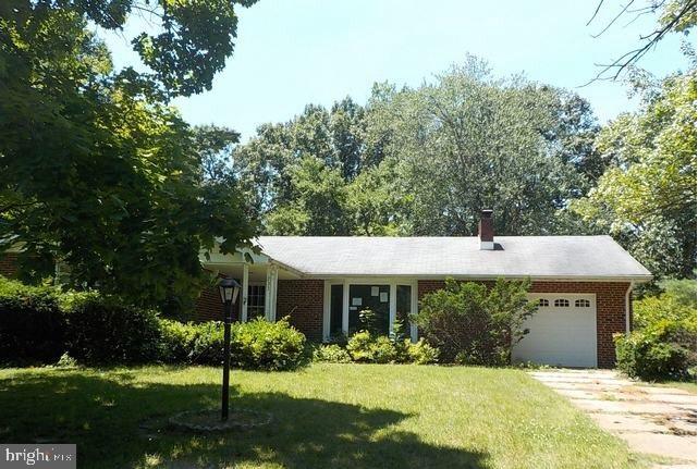 233 Evergreen Road Barrington, NJ 08007 - Photo 1 of 17